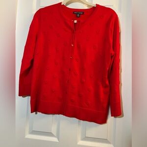 👗 NWOT Cable & Gauge Vibrant Red heart ❤️ embroidered Cardigan size large
